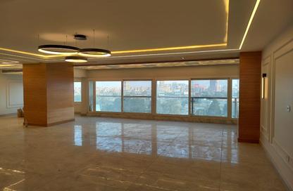 Apartment - 3 Bedrooms - 3 Bathrooms for sale in Nile Corniche St. - Al Agouza - Giza