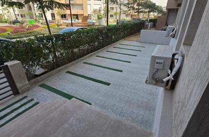 Apartment - 2 Bedrooms - 1 Bathroom for sale in Granda Life - El Shorouk Compounds - Shorouk City - Cairo