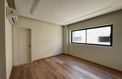 Apartment - 3 Bedrooms - 4 Bathrooms for sale in Lake View Residence - 5th Settlement Compounds - The 5th Settlement - New Cairo City - Cairo
