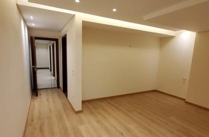 Apartment - 3 Bedrooms - 3 Bathrooms for rent in Tag Sultan - Ring Road - Cairo