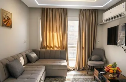 Apartment - 2 Bedrooms - 1 Bathroom for rent in Degla Gardens - Hadayek October - 6 October City - Giza