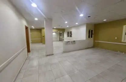 Office Space - 5 Bedrooms - 2 Bathrooms for rent in Al Thawra Square - Dokki - Giza