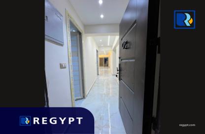Apartment - 3 - 2 for sale in Zahraa El Maadi - Hay El Maadi - Cairo