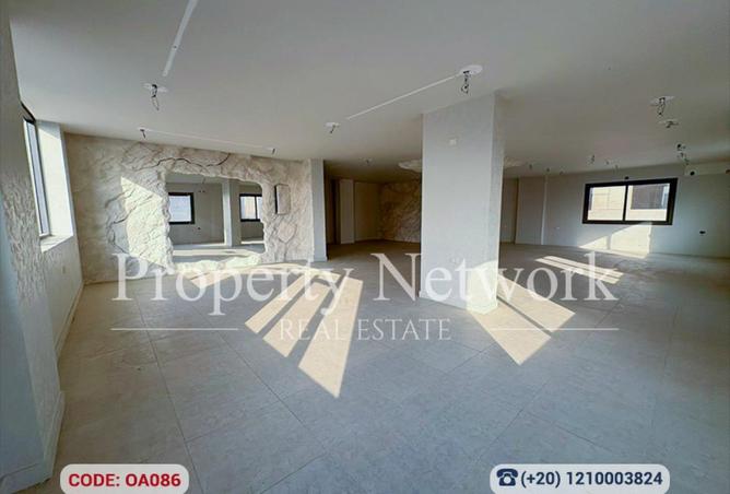 74036010 - Property Image 2