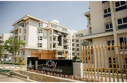 Apartment - 3 Bedrooms - 3 Bathrooms for sale in Mountain View iCity - 5th Settlement Compounds - The 5th Settlement - New Cairo City - Cairo