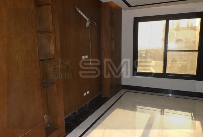71922240 - Property Image 3