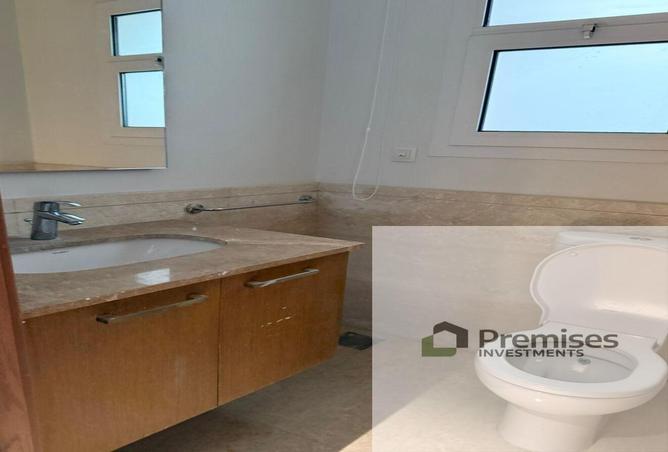 74318803 - Property Image 2