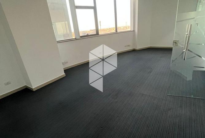 70102965 - صورة العقار 2