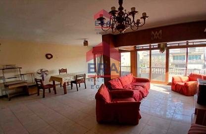 Apartment - 2 Bedrooms - 2 Bathrooms for sale in Al Nady St. - Maadi - Hay El Maadi - Cairo