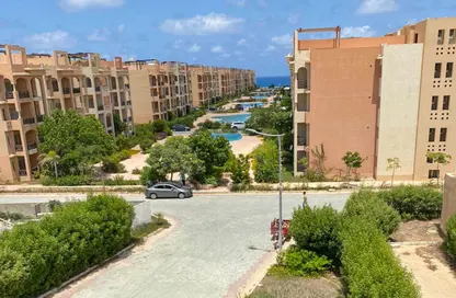 (بنتهاوس  (روف - 2 غرف نوم - 3 حمامات للبيع في إمارتس هايتس - قسم الضبعة - الساحل الشمالي