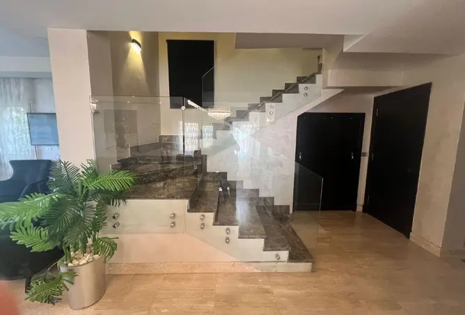 83990404 - Property Image 3