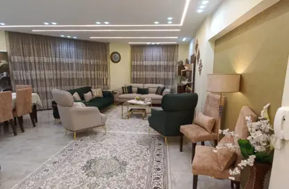 شقة - 3 غرف نوم - 2 حمامات للبيع في اوبرا سيتي - الحي السادس - الشيخ زايد - الجيزة