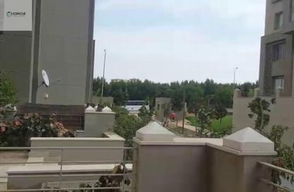 Apartment - 2 - 2 for sale in Palm Hills Village Gate - South Investors Area - New Cairo City - Cairo