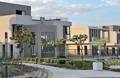 Townhouse - 4 - 4 for sale in Sodic East - 6th District - New Heliopolis - Cairo