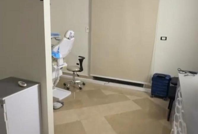 82776225 - Property Image 3
