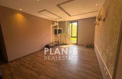 دوبلكس - 3 غرف نوم - 3 حمامات للبيع في 6 ويست - بيفرلي هيلز - كمبوندات الشيخ زايد - الشيخ زايد - الجيزة