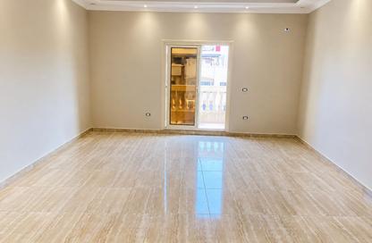 Apartment - 4 Bedrooms - 3 Bathrooms for rent in Omar Khorshid St. - El Banafseg 10 - El Banafseg - New Cairo City - Cairo