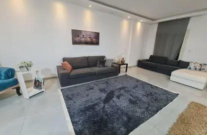 شقة - 4 غرف نوم - 2 حمامات للايجار في عمارات الاندلس - حى الاندلس - مدينة القاهرة الجديدة - القاهرة