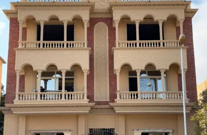 Apartment - 3 Bedrooms - 3 Bathrooms for sale in Area G - Ganoob El Acadimia - New Cairo City - Cairo