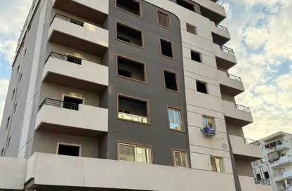 Apartment - 3 Bedrooms - 3 Bathrooms for sale in Al Hadaba Al Wosta - Mokattam - Cairo