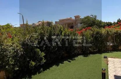 Villa - 6 Bedrooms - 5 Bathrooms for sale in Mena Garden City - Al Motamayez District - 6 October City - Giza