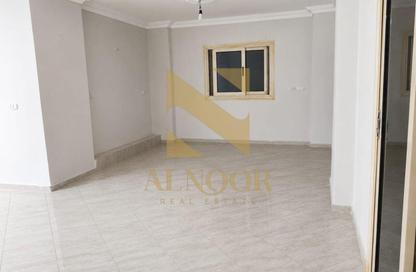 شقة - 3 غرف نوم - 3 حمامات للايجار في المستثمر الصغير - الحي العاشر - الشيخ زايد - الجيزة شقة - 3 غرف نوم - 3 حمامات للايجار في المستثمر الصغير - الحي العاشر - الشيخ زايد - الجيزة