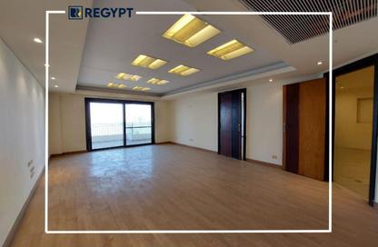 Office Space - 7+ Bedrooms - 6 Bathrooms for rent in Cornish El Nile St. - Maadi - Hay El Maadi - Cairo