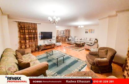 Apartment - 3 Bedrooms - 3 Bathrooms for rent in Al Geish Road - Laurent - Hay Sharq - Alexandria