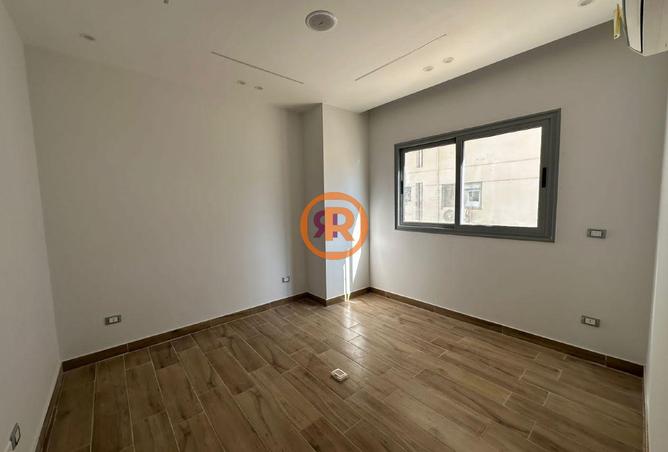 57490235 - صورة العقار 3