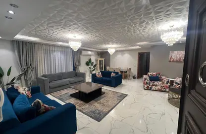 Apartment - 3 Bedrooms - 2 Bathrooms for rent in Al Dokki St. - Dokki - Giza