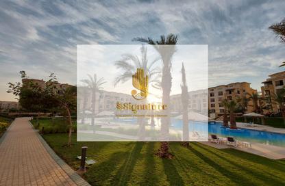 Apartment - 3 Bedrooms - 2 Bathrooms for sale in Stone Residence - 5th Settlement Compounds - The 5th Settlement - New Cairo City - Cairo