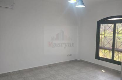 Apartment - 3 Bedrooms - 2 Bathrooms for rent in Zizinia St. - South Investors Area - New Cairo City - Cairo