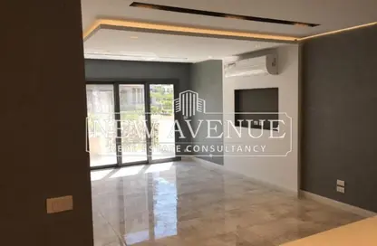 Apartment - 3 Bedrooms - 2 Bathrooms for sale in Eastown - 5th Settlement Compounds - The 5th Settlement - New Cairo City - Cairo