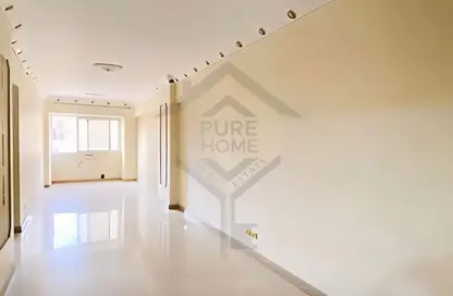 شقة - 2 غرف نوم - 1 حمام للايجار في شارع توت عنخ امون - سموحة - حي شرق - الاسكندرية