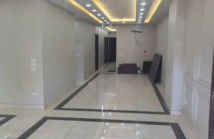 شقة - 4 غرف نوم - 2 حمامات للايجار في عمارات النرجس - النرجس - مدينة القاهرة الجديدة - القاهرة