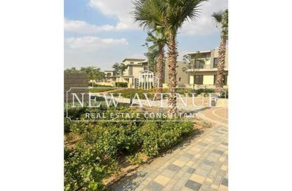 Apartment - 3 Bedrooms - 3 Bathrooms for sale in Swan Lake Residence - 5th Settlement Compounds - The 5th Settlement - New Cairo City - Cairo