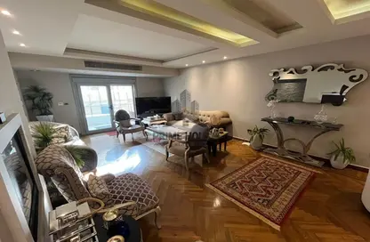 شقة - 3 غرف نوم - 2 حمامات للبيع في شارع سانت جين - كفر عبده - رشدي - حي شرق - الاسكندرية