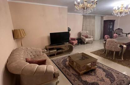 Apartment - 3 Bedrooms - 2 Bathrooms for sale in Saeed Zakaria St. - Al Sefarat District - Nasr City - Cairo