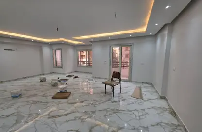 مساحات مكتبية - 3 غرف نوم - 3 حمامات للايجار في شارع مصدق - الدقي - الجيزة