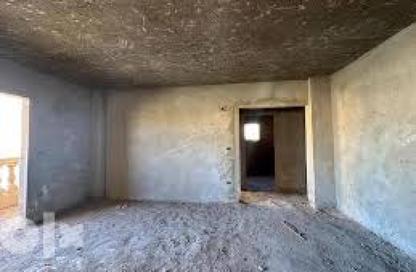 Apartment - 3 Bedrooms - 1 Bathroom for sale in Ezbat Al Shal - Al Mansoura - Al Daqahlya