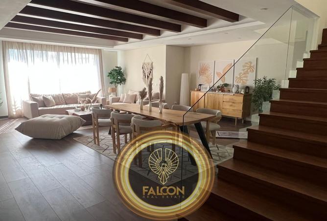 8568900 - Property Image 2