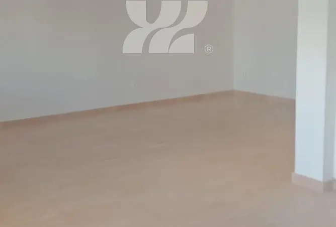 102905820 - Property Image 2