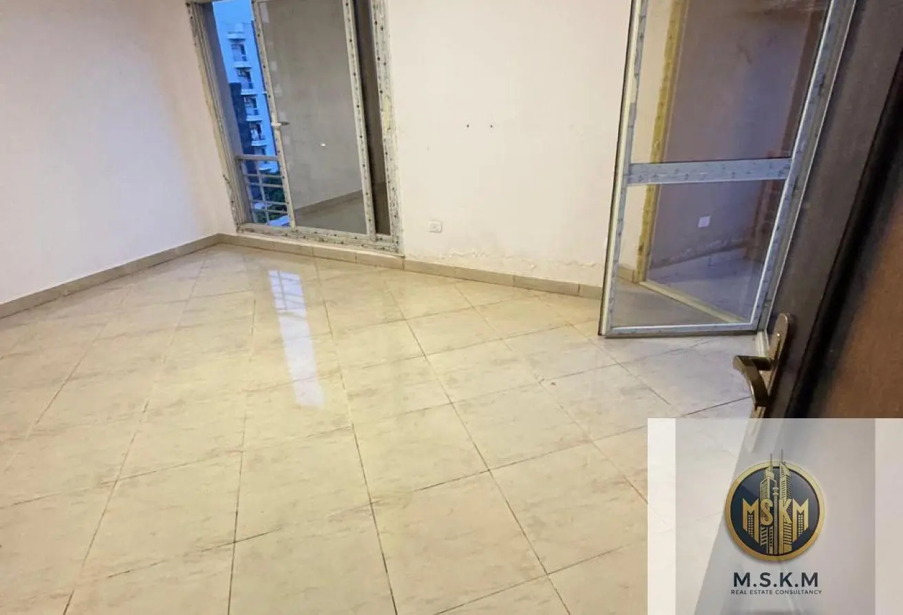 118793728 - Property Main Image