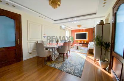 Apartment - 3 Bedrooms - 2 Bathrooms for sale in Abdel Salam Aref St. - Glim - Hay Sharq - Alexandria
