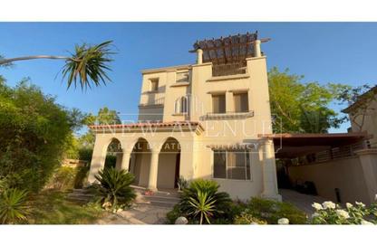 Villa - 4 Bedrooms - 5 Bathrooms for sale in Alba Spendia - Uptown Cairo - Mokattam - Cairo