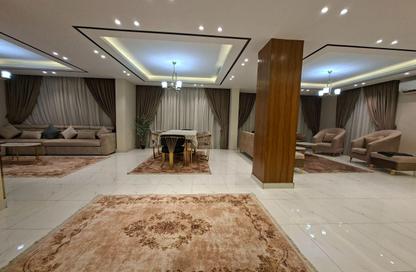 شقة - 3 غرف نوم - 4 حمامات للبيع في شارع شهاب - المهندسين - الجيزة