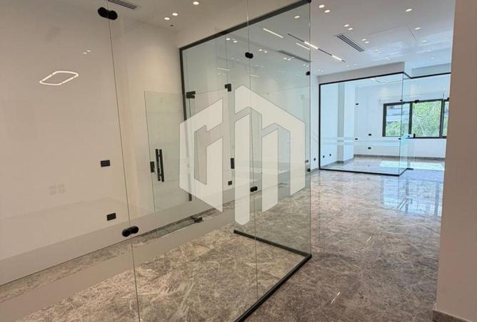 56000563 - Property Image 2