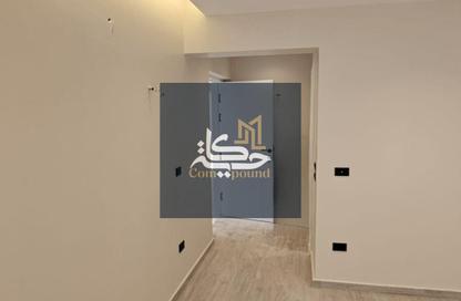 Apartment - 3 Bedrooms - 3 Bathrooms for sale in Mountain View iCity - 5th Settlement Compounds - The 5th Settlement - New Cairo City - Cairo