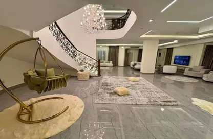 فيلا - 5 غرف نوم - 5 حمامات للبيع في الباتيو - الطريق الدائري - مدينة 6 أكتوبر - الجيزة