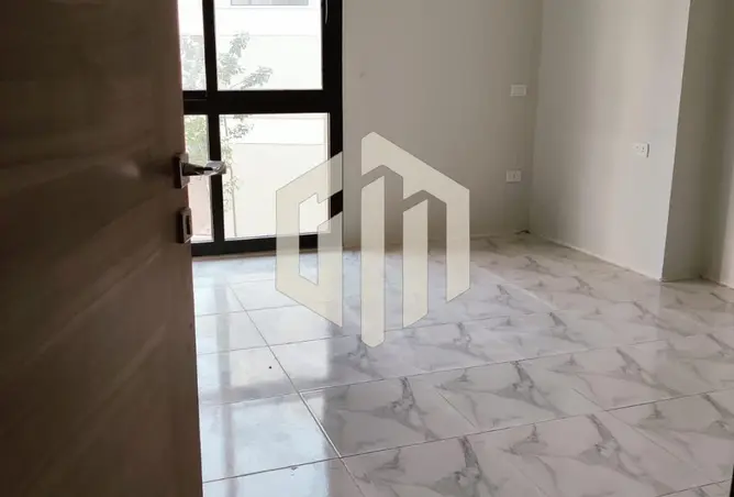 120888600 - Property Image 2